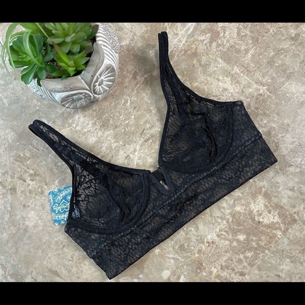 𝅺free people black lace Tameeka underwire bra